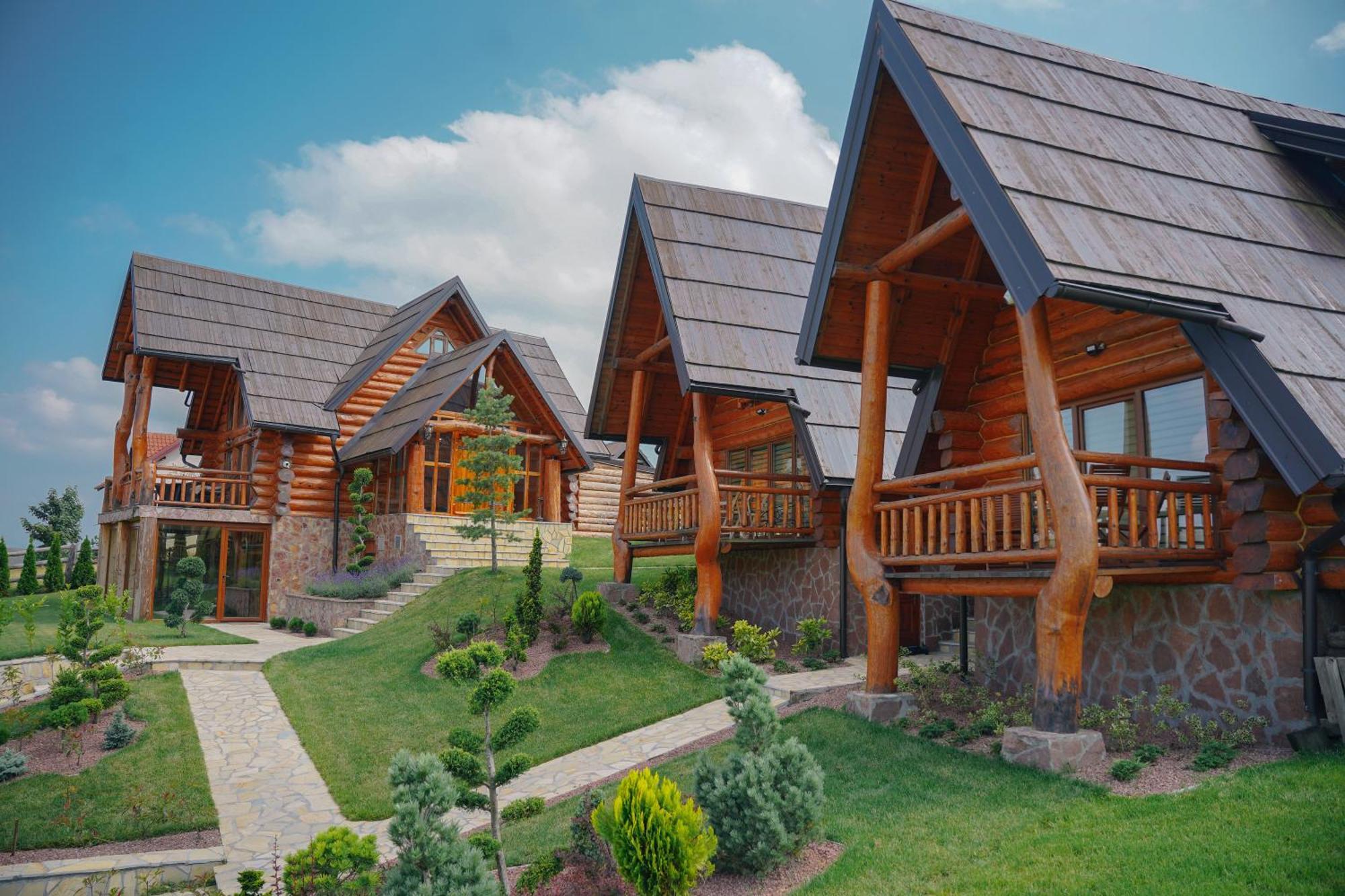 Wooden Valley Zlatibor Resort Bagian luar foto