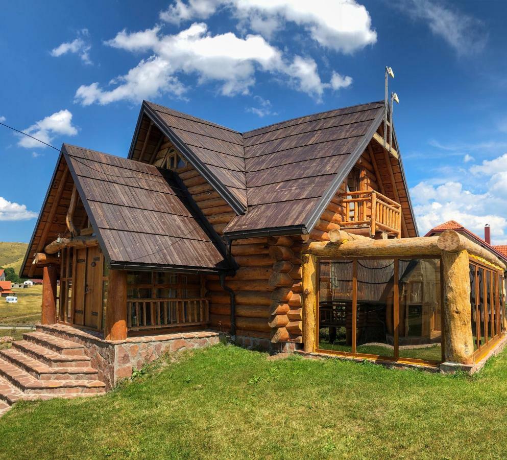 Wooden Valley Zlatibor Resort Bagian luar foto